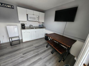 125 Atlantic Avenue Unit D - Pet Friendly! Walk To the Beach and Pier! 1BR -1BA - Sleeps 2-4 guests!